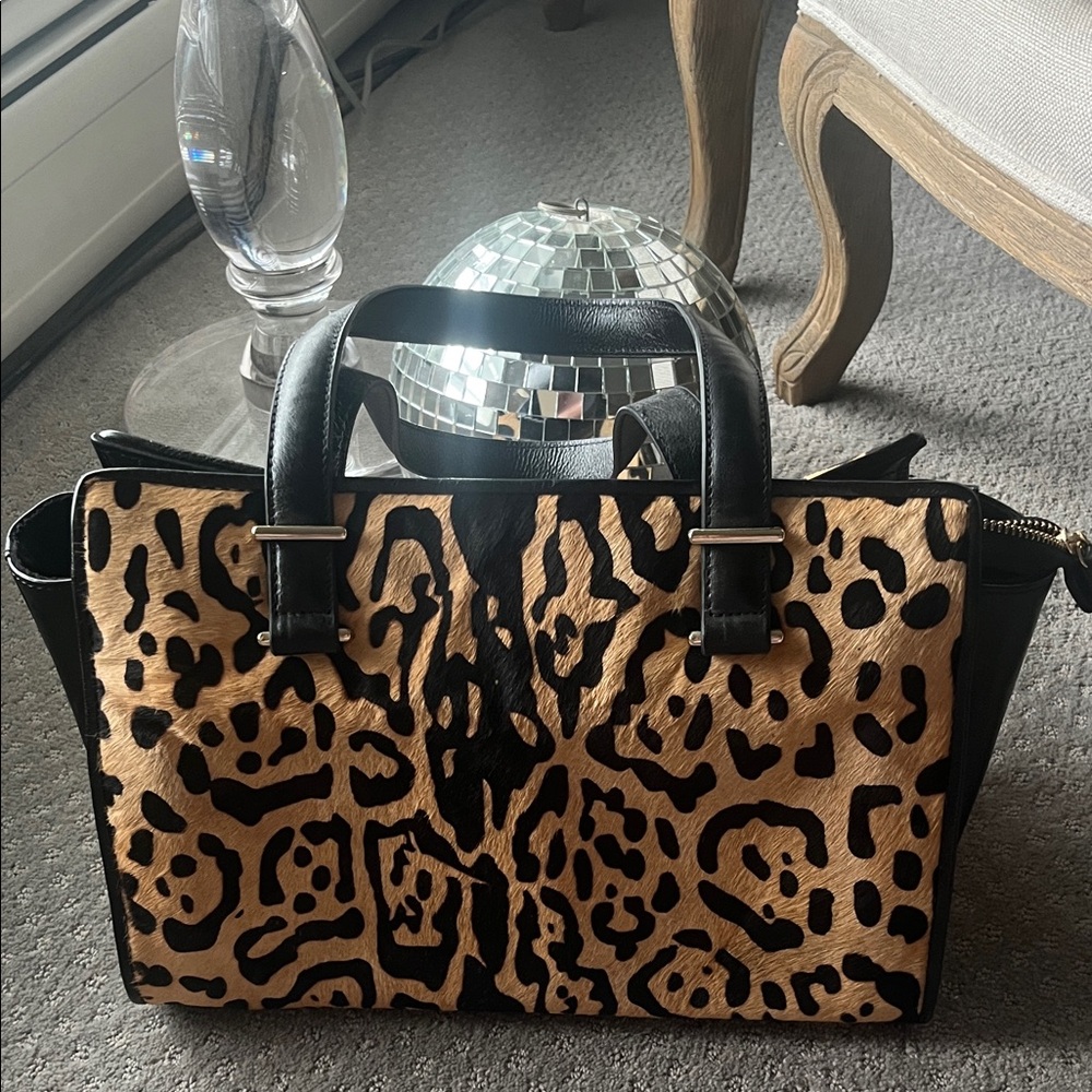 Leopard Print Women's Bag with Black Accents
